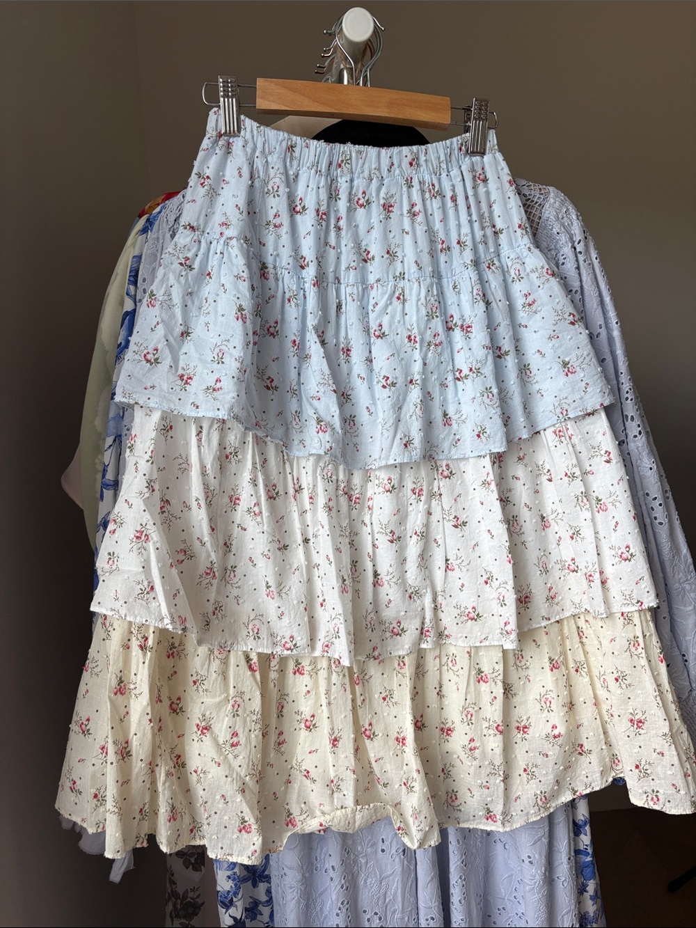 UDEL Tiered Floral skirt